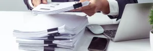 Preparar y presentar documentos legales